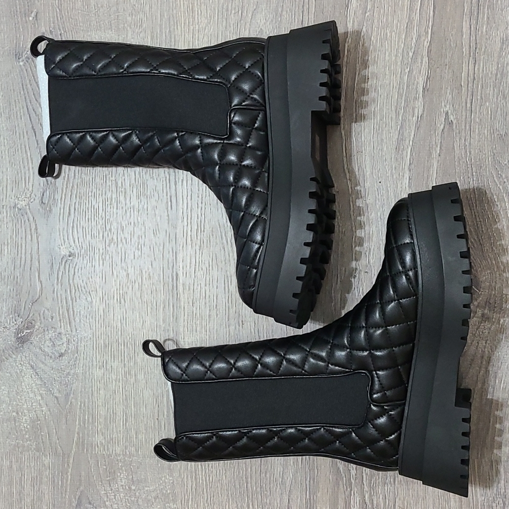 NWB Asos quilted boots